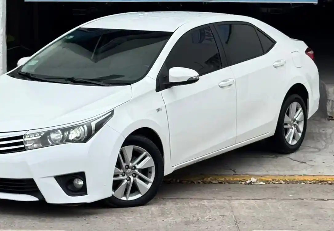 Toyota Corolla  2014 - foto 2