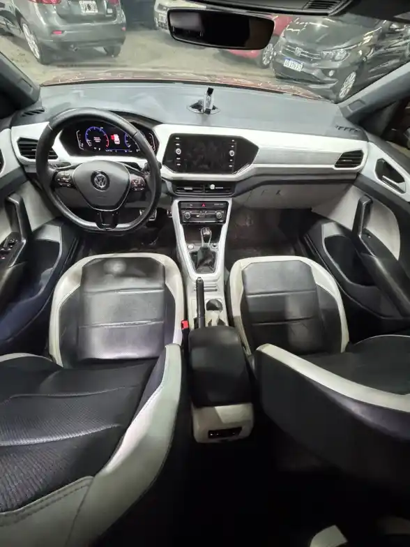 Volkswagen T-Cross  2020 - foto 4