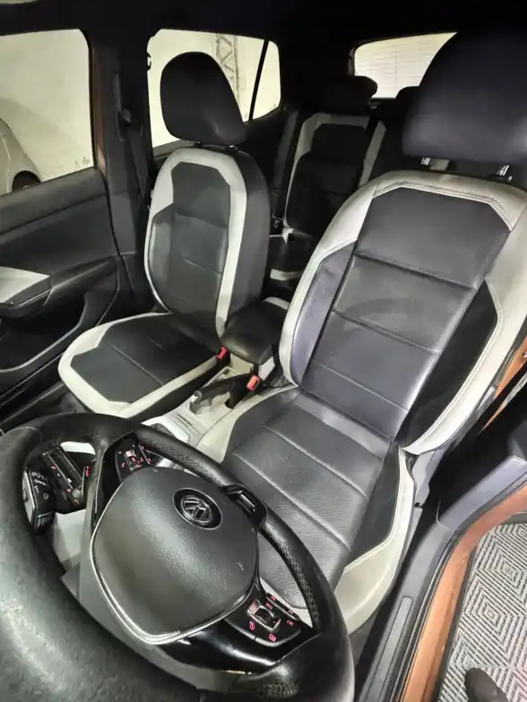 Volkswagen T-Cross  2020 - foto 5
