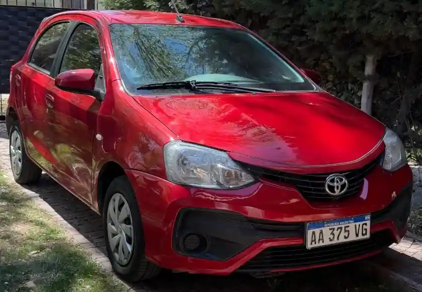 Toyota Etios  2016 - foto 2