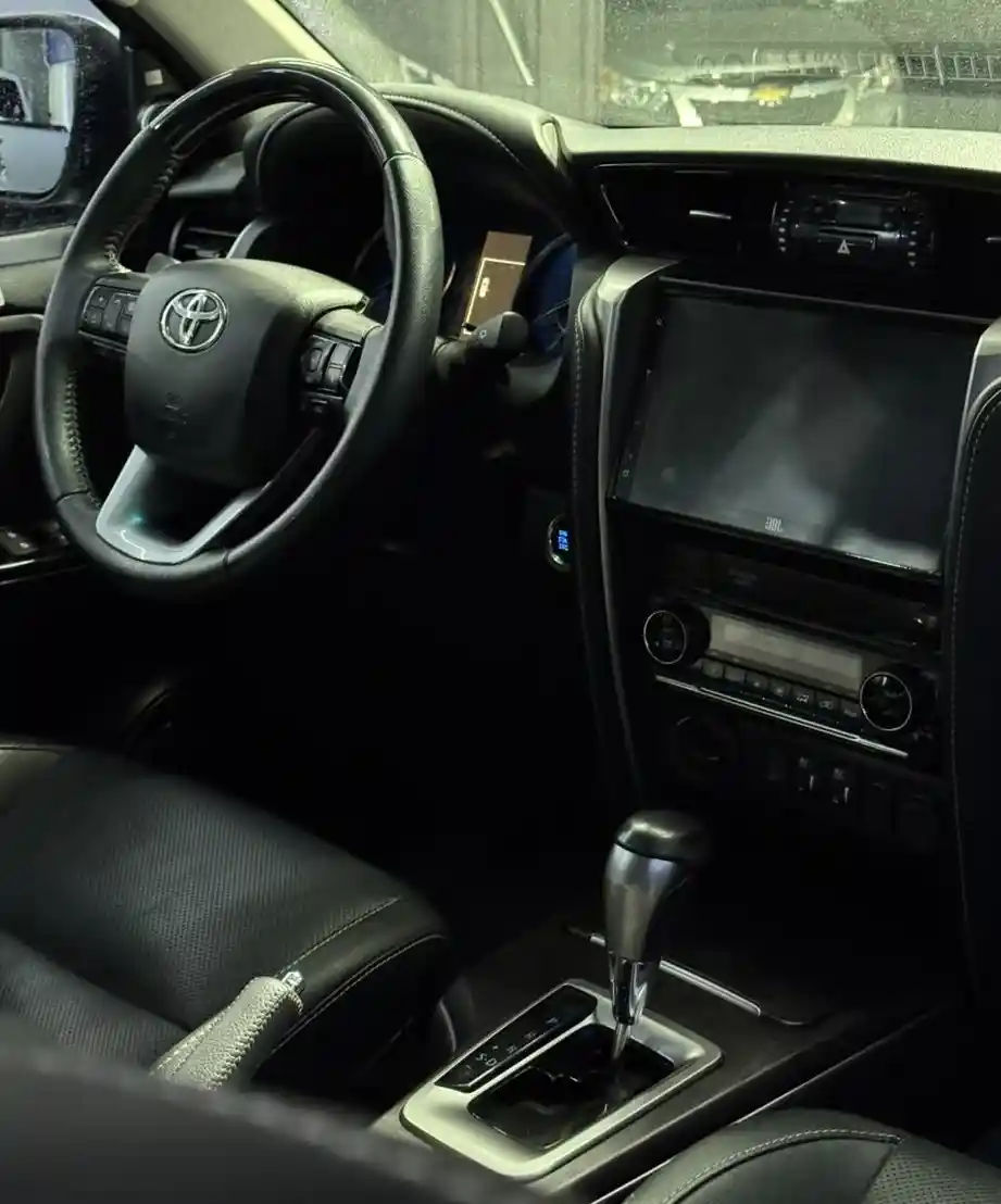 Toyota Hilux Sw4  2023 - foto 4