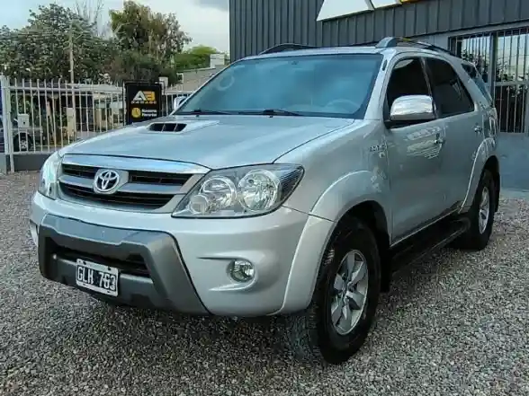 Toyota Hilux Sw4  2007 - foto 1