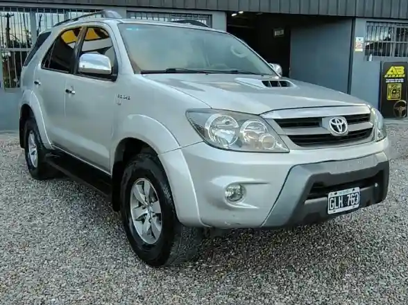 Toyota Hilux Sw4  2007 - foto 2