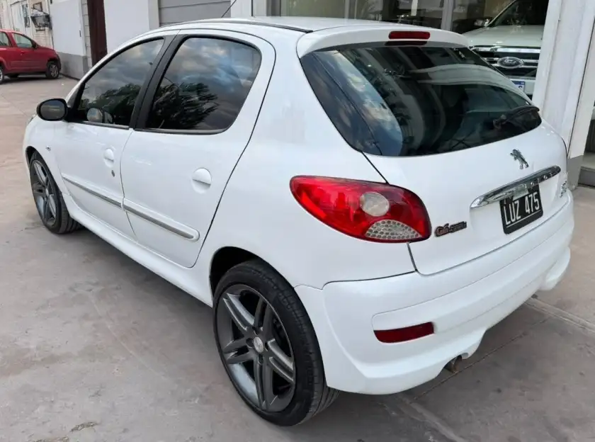 Peugeot 207  2012 - foto 3