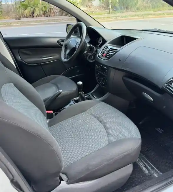 Peugeot 207  2012 - foto 4