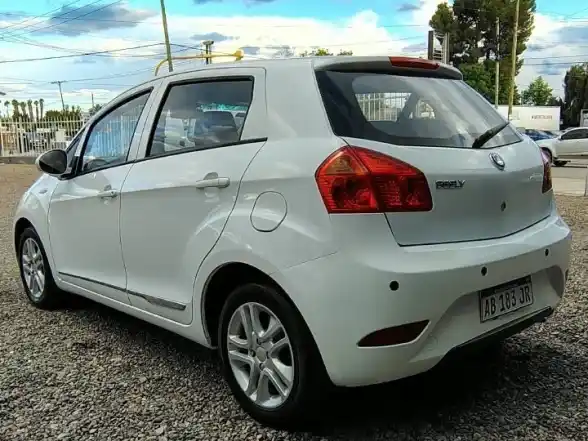 Geely 515  2017 - foto 4