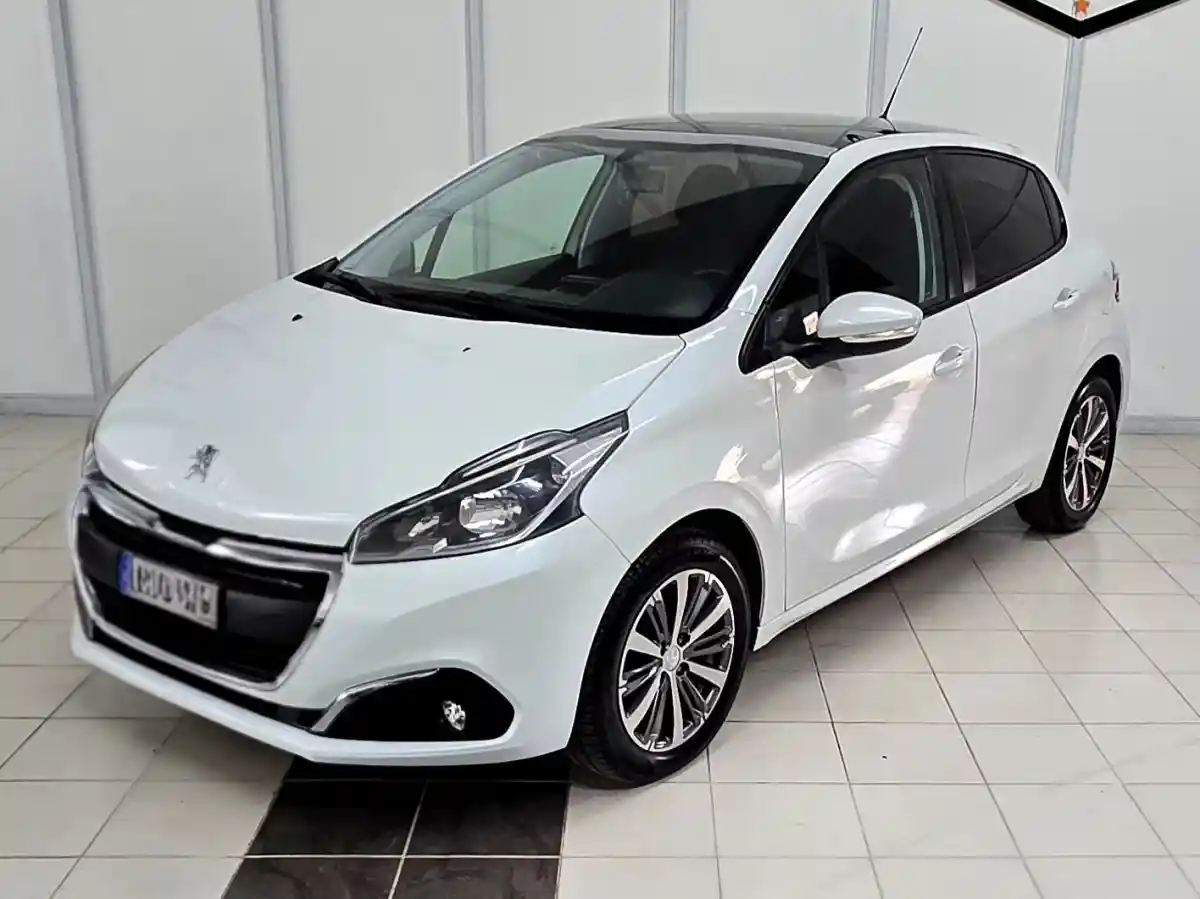 Peugeot 208  2017 - foto 1