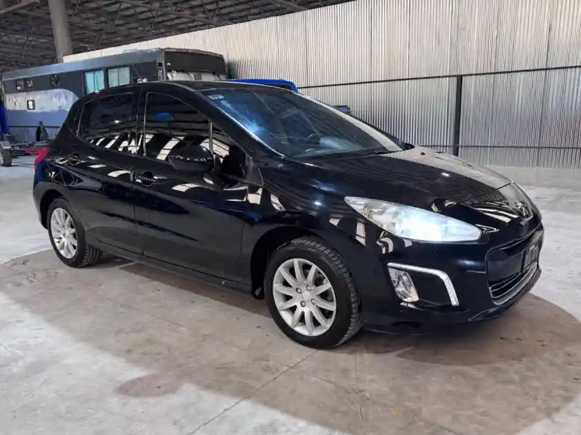 Peugeot 308  2015 - foto 1