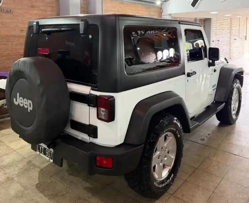 Jeep Wrangler  2012 - foto 3