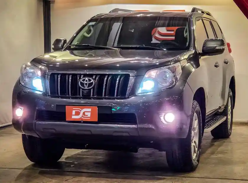 Toyota Land Cruiser  2011 - foto 2