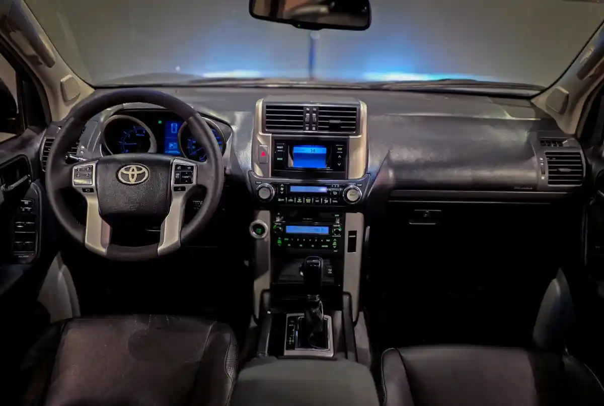 Toyota Land Cruiser  2011 - foto 5