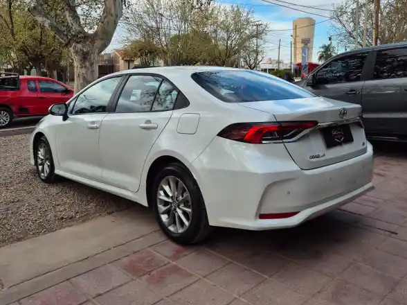Toyota Corolla  2022 - foto 3