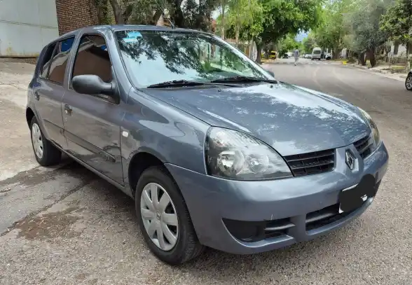 Renault Clio  2010 - foto 2