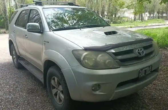 Toyota Hilux Sw4  2008 - foto 2