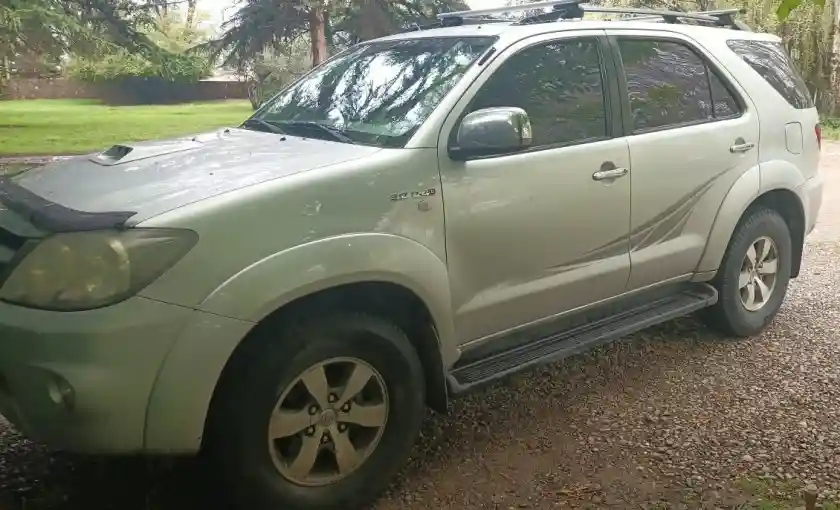 Toyota Hilux Sw4  2008 - foto 3