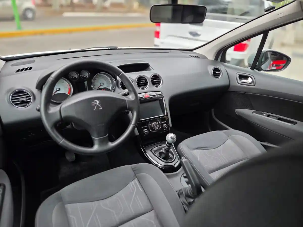 Peugeot 308  2017 - foto 3