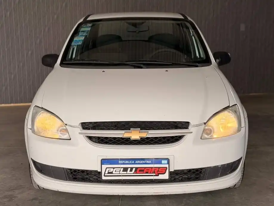 Chevrolet Classic  2012 - foto 2