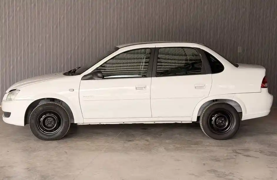 Chevrolet Classic  2012 - foto 5