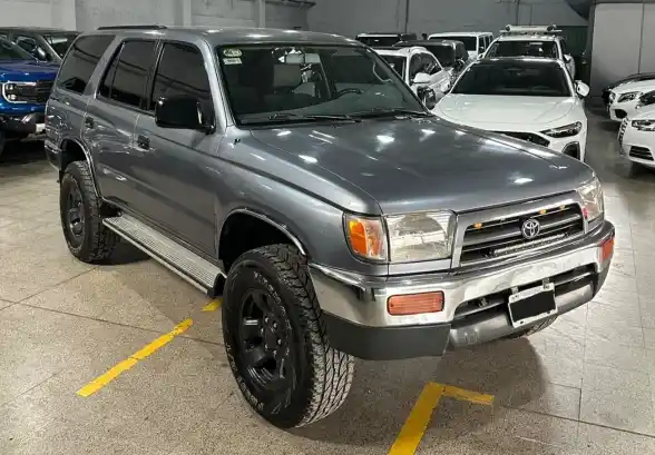 Toyota Hilux Sw4  1998 - foto 2