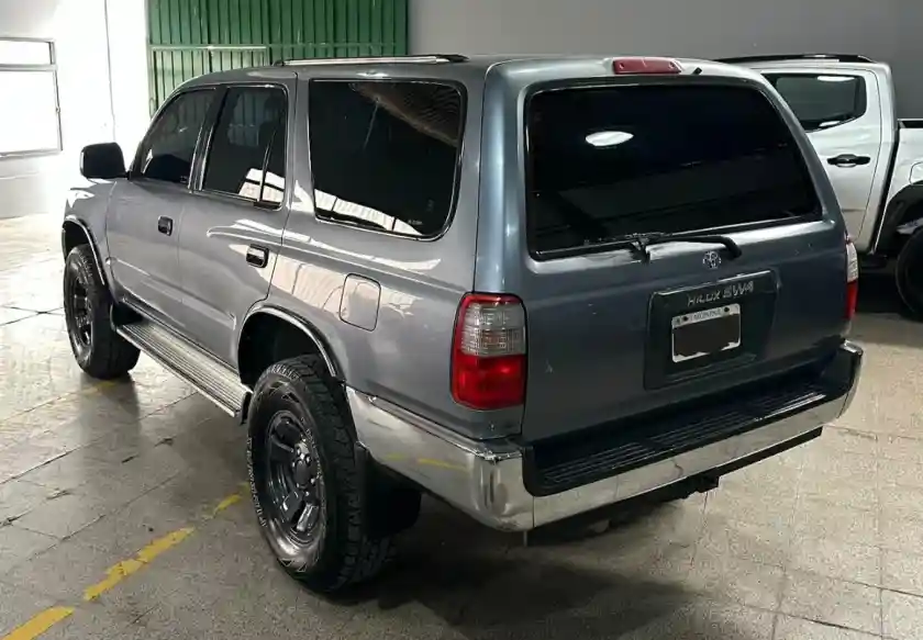Toyota Hilux Sw4  1998 - foto 3