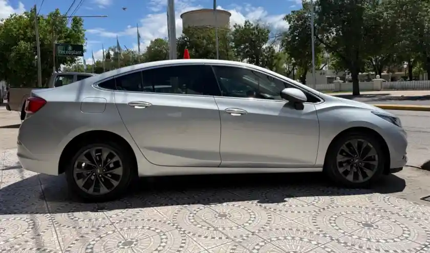 Chevrolet Cruze  2017 - foto 2