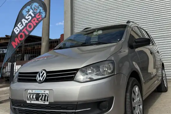 Volkswagen Suran Comfortline 2011 - foto 1