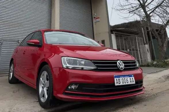 VOLKSWAGEN Vento 2017 - foto 1