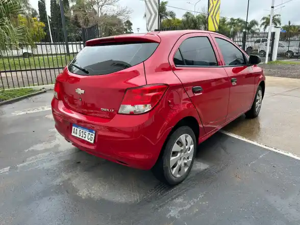 Chevrolet Onix Lt 2016 - foto 4