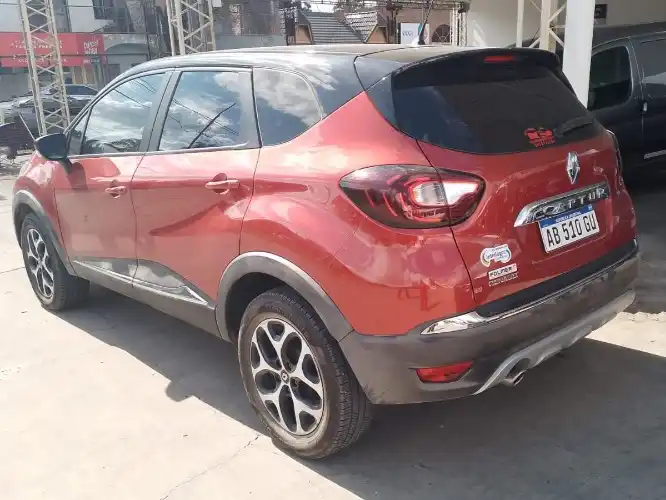 Renault Captur Intens 2,0 2017 - foto 2