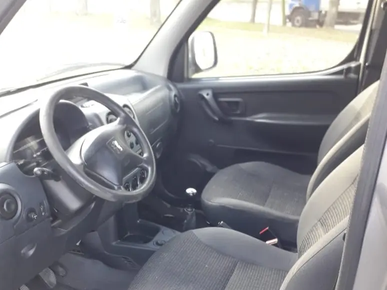 Peugeot Partner Confort 2023 - foto 4