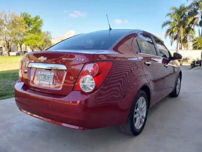 Chevrolet Sonic Ltz (C) 2016 - foto 2