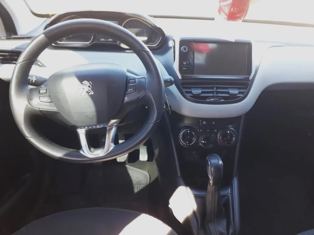 Peugeot 208 Allure Touchscreen 2014 - foto 3