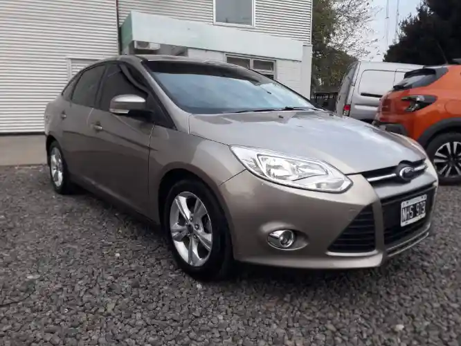 FORD FOCUS 2013 - foto 1