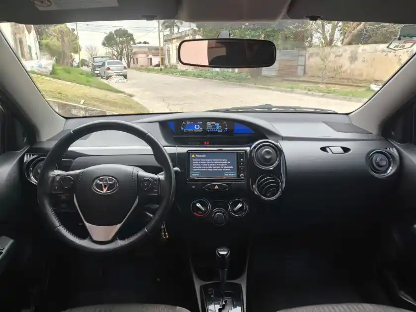 Toyota Etios Xls At 2017 - foto 3