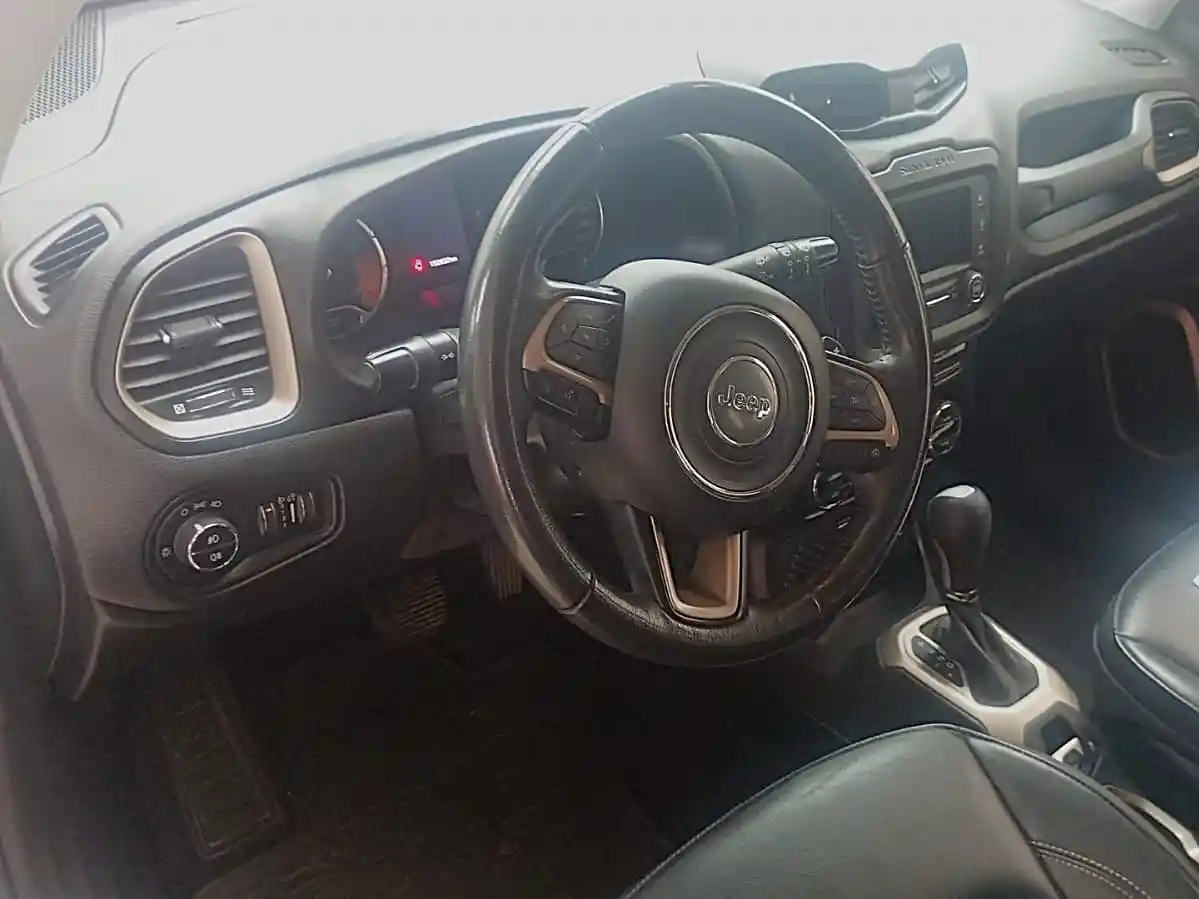 Jeep Renegade Longitude At6 2018 - foto 3