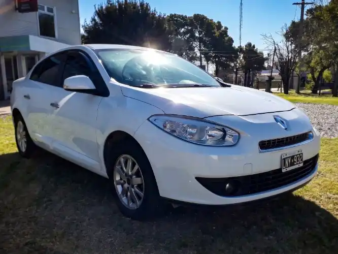 Renault Fluence Luxe (C) 2012 - foto 1