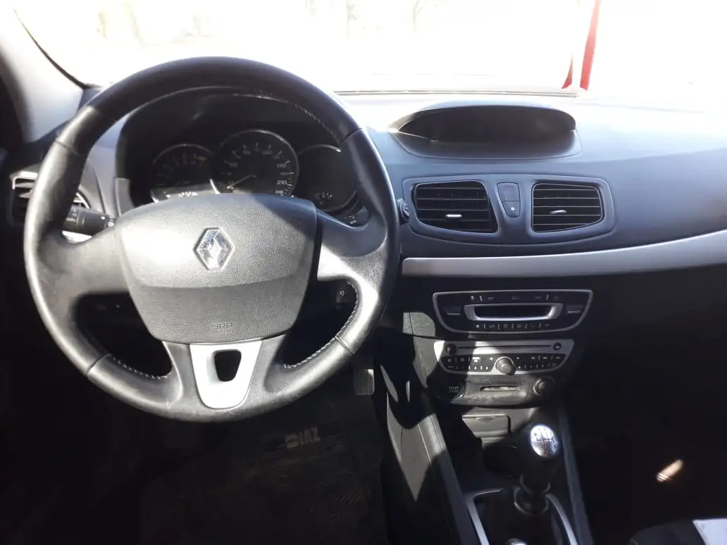 Renault Fluence Luxe (C) 2012 - foto 3
