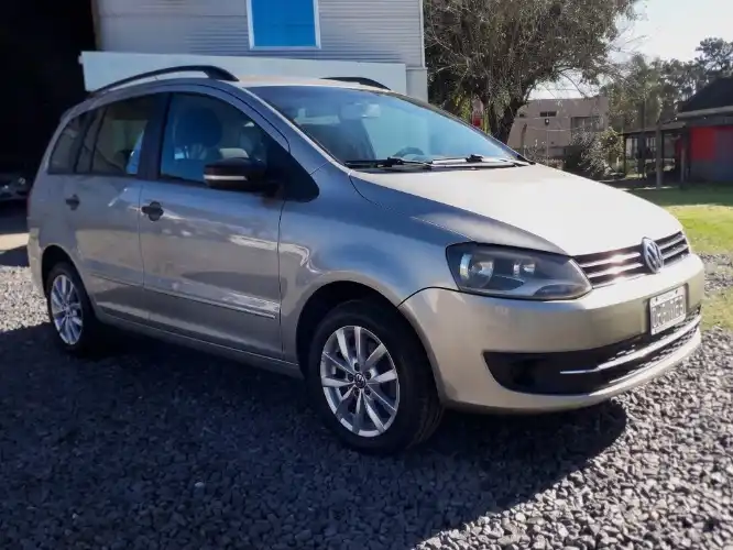 Volkswagen Suran Trendline (C) 2014 - foto 1