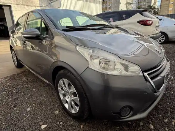 Peugeot 208 Active 2013 - foto 2