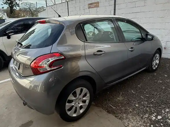 Peugeot 208 Active 2013 - foto 4