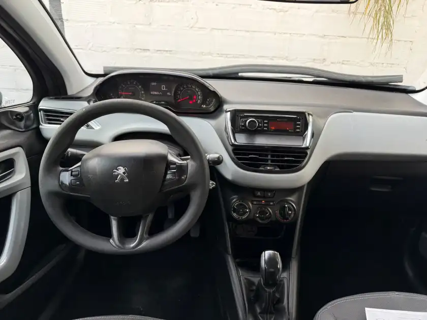 Peugeot 208 Active 2013 - foto 5