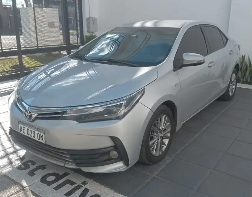 Toyota Corolla Xei 1,8 6M/T 2019 - foto 1