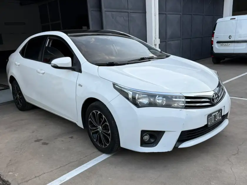 Toyota Corolla Xli Cvt 2015 - foto 1