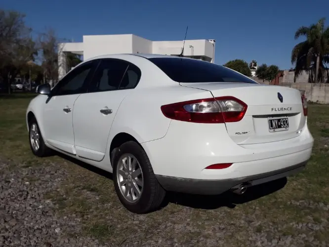 Renault Fluence Luxe (C) 2012 - foto 2