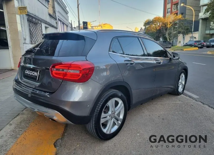 Mercedes Benz Gla 200 Urban Automático 2017 - foto 2