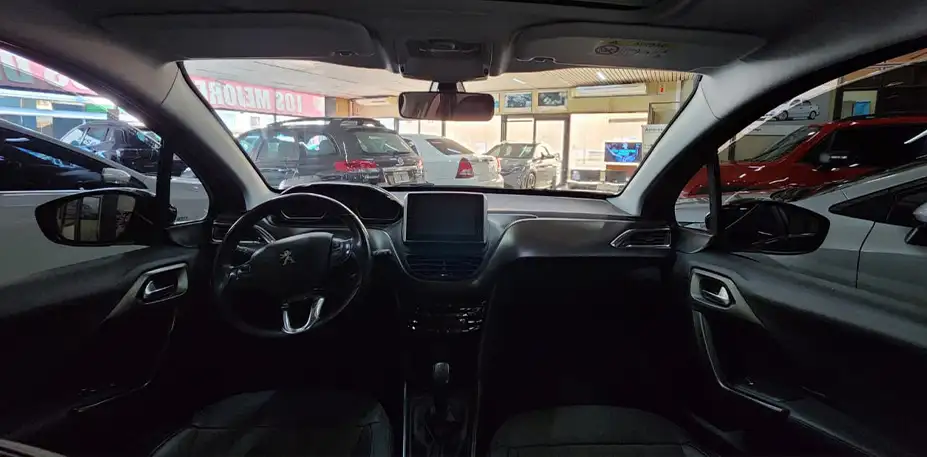 Peugeot 2008 1.6 Feline 2018 - foto 5