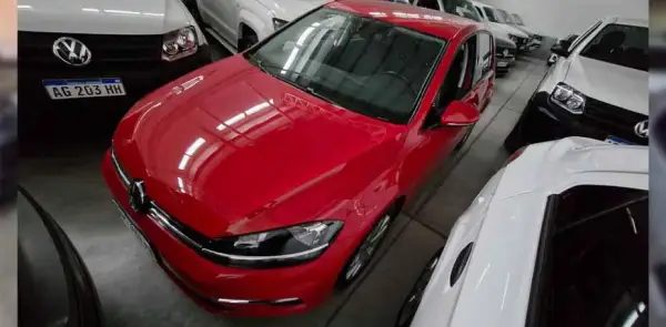 VOLKSWAGEN GOLF 2018 - foto 1