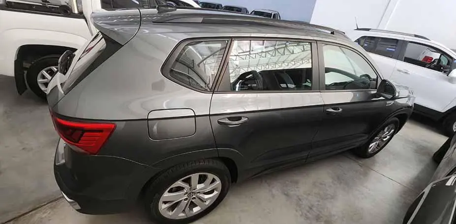 Volkswagen Taos 1.4 250 Tsi Confortline Tip. 2021 - foto 3