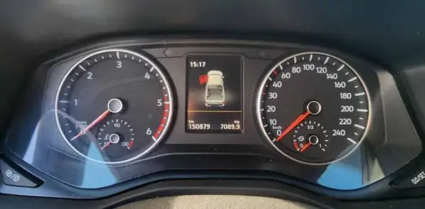 VOLKSWAGEN AMAROK 2021 - foto 1