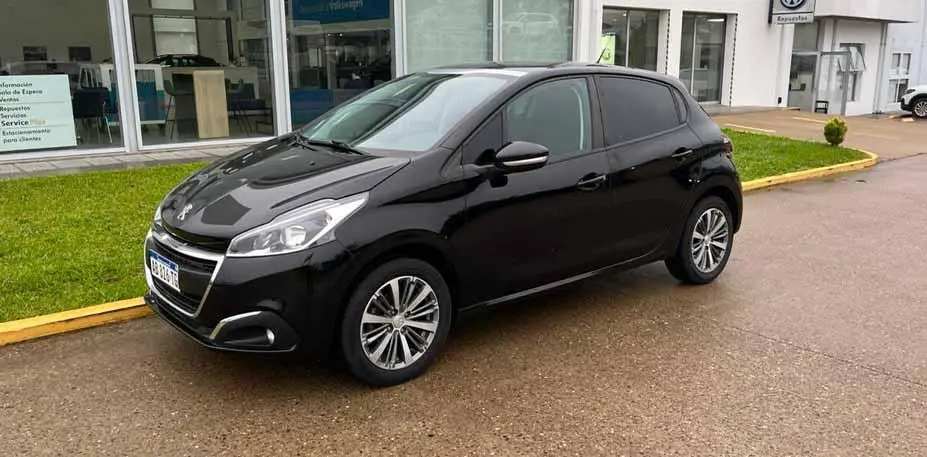Peugeot 208 1.6 5P Allure 2017 - foto 2